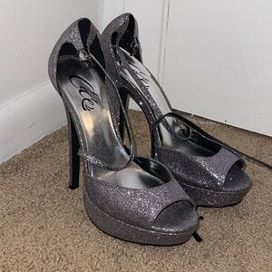 Pageant / runway heels